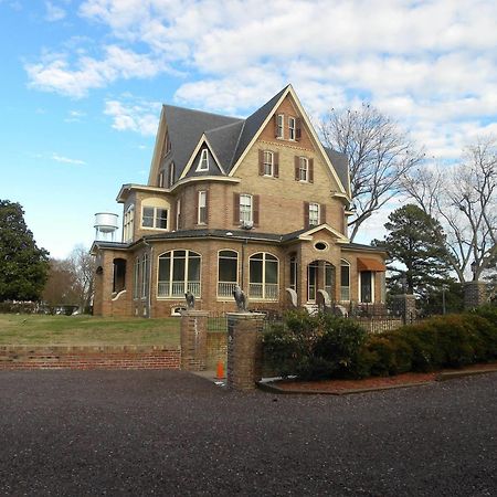 The Gables Victorian Mansion Bed And Breakfast Inn Reedville Exterior photo